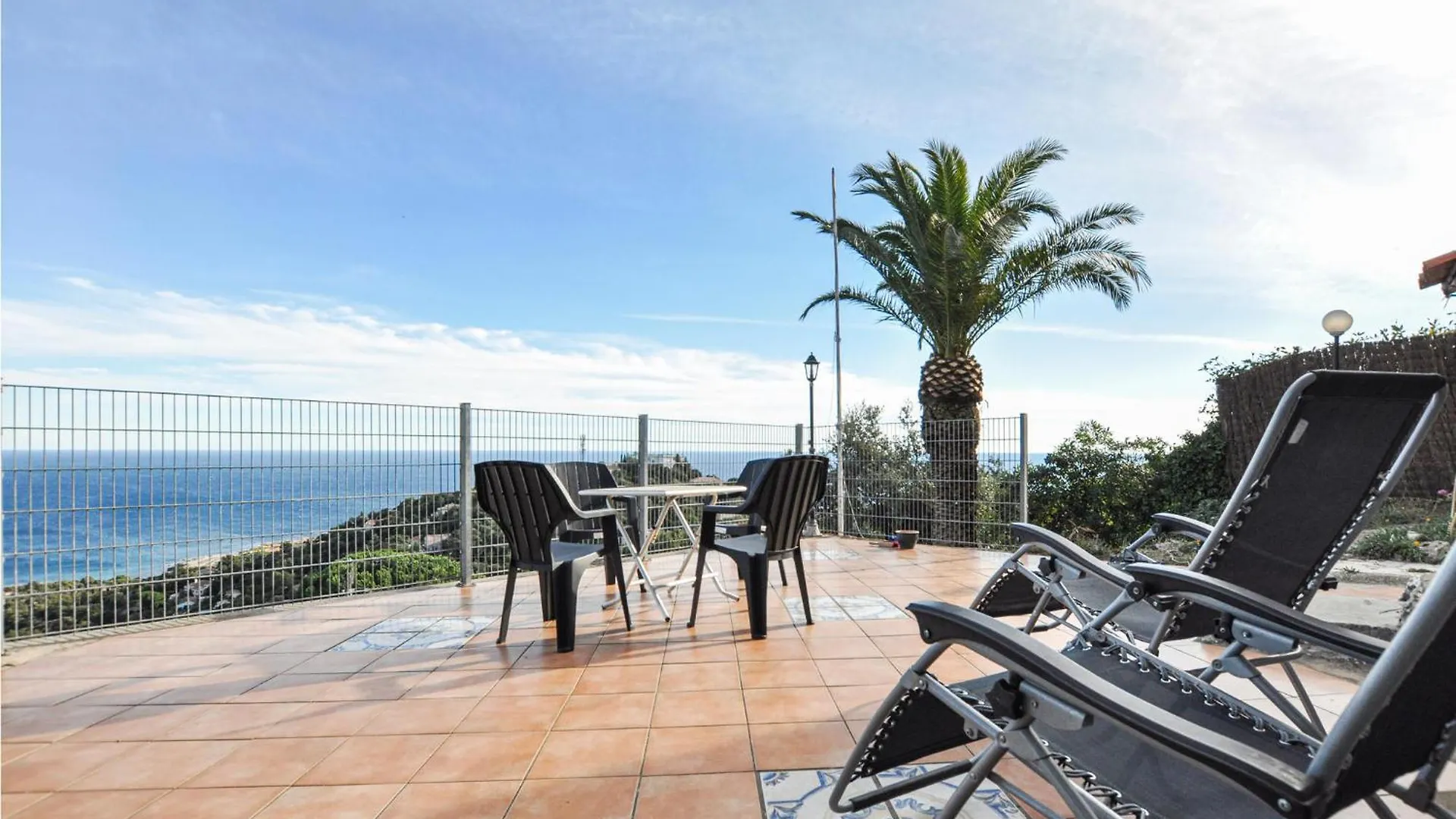 Holiday home Nice Home In Roquebrune-Sur-Argens With Kitchen Saint-Peire-sur-Mer France